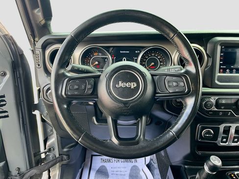 Used 2021 Jeep Wrangler Sport AWD/4WD image 11