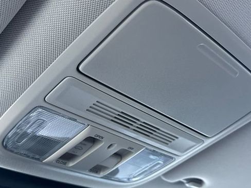 Used 2022 Honda Accord EX-L image 24