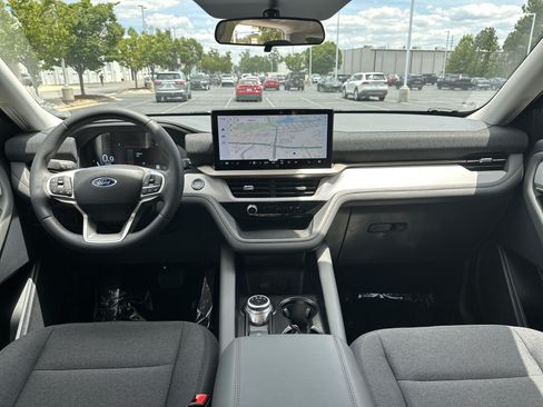 Used 2026 Ford Explorer Active RWD image 29
