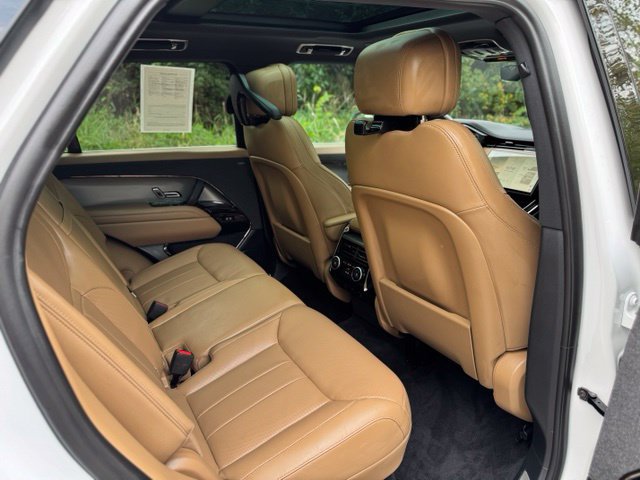 Used 2025 Land Rover Range Rover Sport SE AWD/4WD image 16