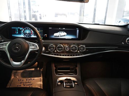 Used 2019 Mercedes-Benz S 450 Sedan image 17