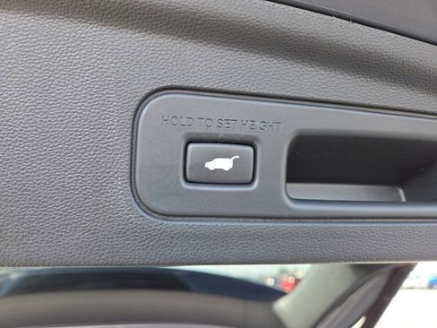 Used 2023 Acura MDX SH-AWD w/ Technology Package image 18