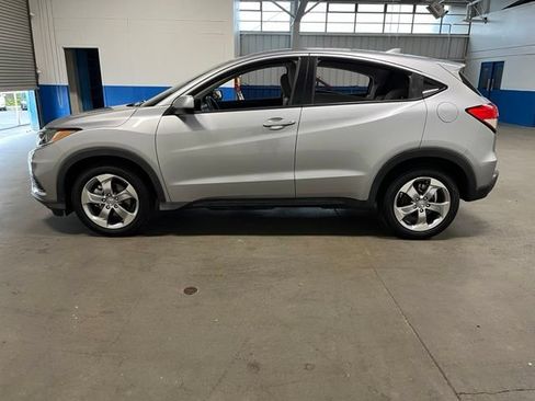 Used 2022 Honda HR-V LX image 6