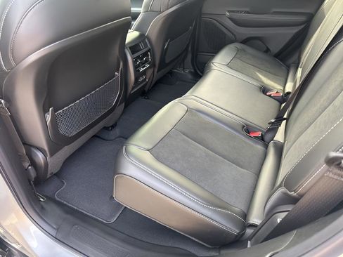 New 2025 Jeep Grand Cherokee Altitude image 20