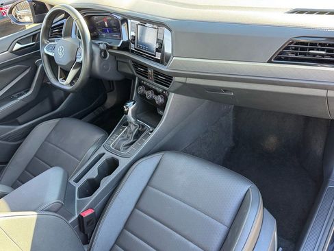 Used 2024 Volkswagen Jetta SE image 21