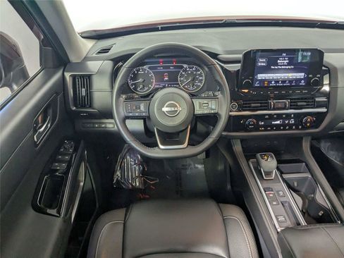 Used 2023 Nissan Pathfinder SL w/ Lighting Package (N92) FWD image 35