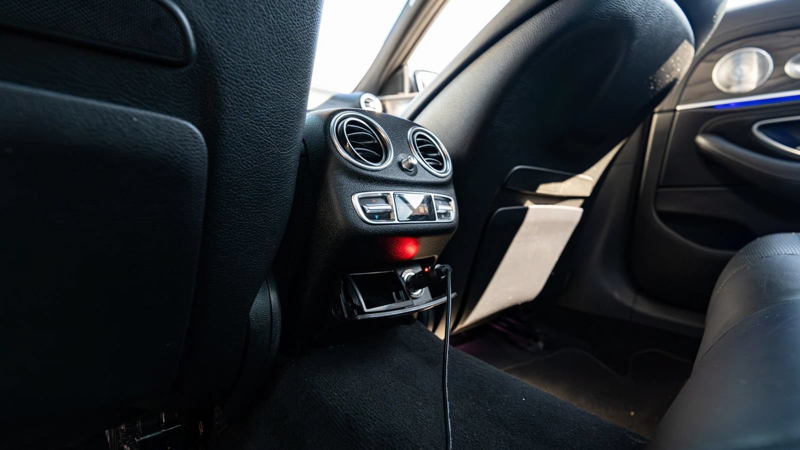 Used 2018 Mercedes-Benz E 63 AMG S image 31