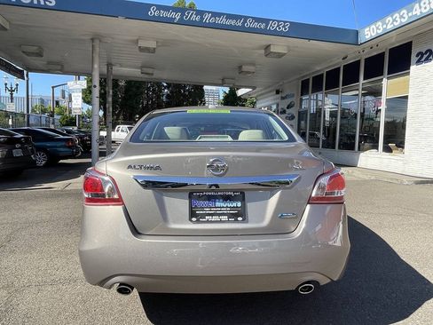 Used 2013 Nissan Altima 2.5 SL FWD image 10