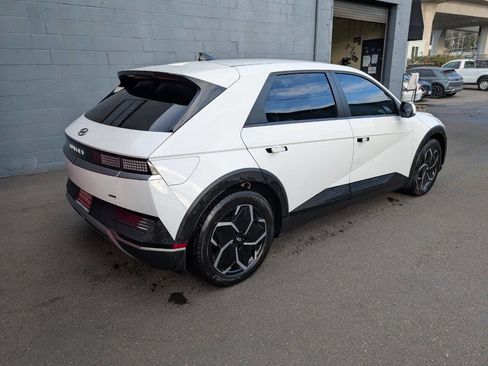 Used 2024 Hyundai Ioniq 5 SEL image 3