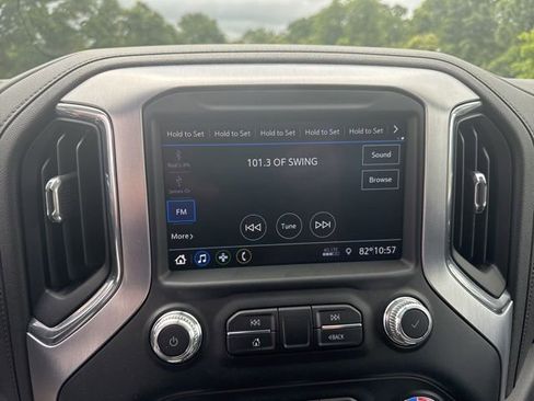 Used 2022 GMC Sierra 2500 SLE w/ SLE Value Package; AWD/4WD image 10