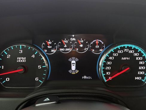 Used 2017 Chevrolet Tahoe LT w/ Luxury Package AWD/4WD image 25