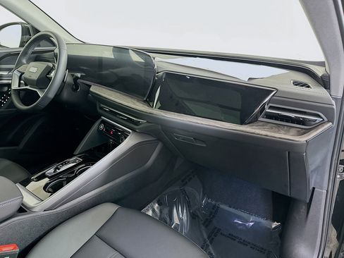 New 2025 Audi Q5 Premium image 29