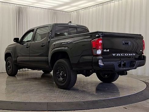 Certified 2022 Toyota Tacoma SR AWD/4WD image 9