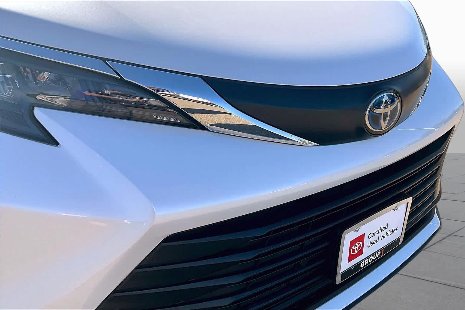 Certified 2025 Toyota Sienna XLE w/ XLE Plus Package AWD/4WD image 29