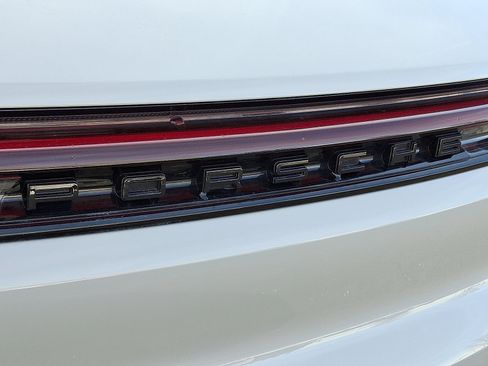 Used 2024 Porsche Cayenne S image 33