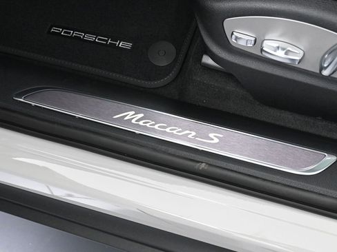 New 2026 Porsche Macan S AWD/4WD image 16