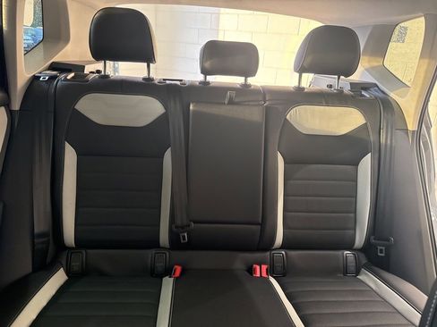 New 2025 Volkswagen Taos SEL image 15