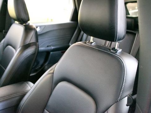 Used 2025 Ford Escape Platinum AWD/4WD image 20