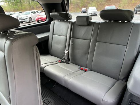Used 2020 Toyota Sequoia SR5 w/ Premium Package AWD/4WD image 23