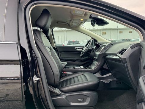 Used 2020 Ford Edge SEL w/ Convenience Package image 11