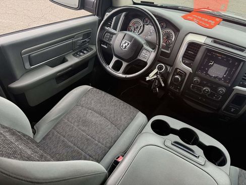 Used 2019 RAM 1500 Classic SLT w/ Luxury Group image 26