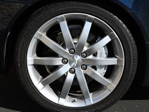 Used 2007 Aston Martin DB9 Volante image 15