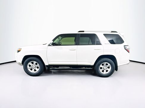 Used 2020 Toyota 4Runner SR5 RWD image 4