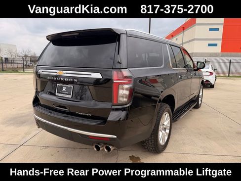 Used 2024 Chevrolet Suburban Premier AWD/4WD image 4