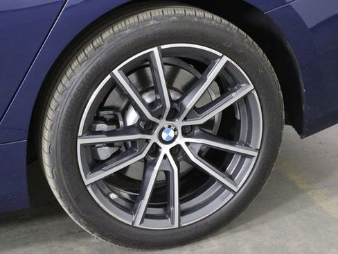 Used 2021 BMW 330i xDrive 330i xDrive w/ Convenience Package image 40