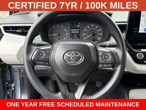 Used 2025 Toyota Corolla LE w/ LE Premium Package FWD image 18