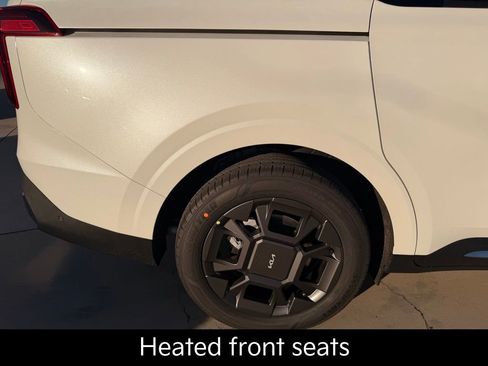 New 2026 Kia Carnival SX image 10