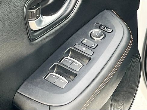 Used 2024 Honda HR-V Sport image 17