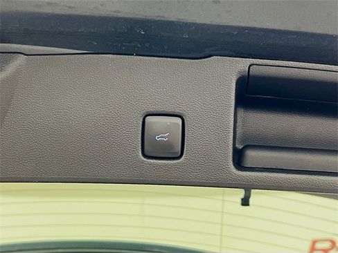 Used 2022 Ford Escape SEL image 26