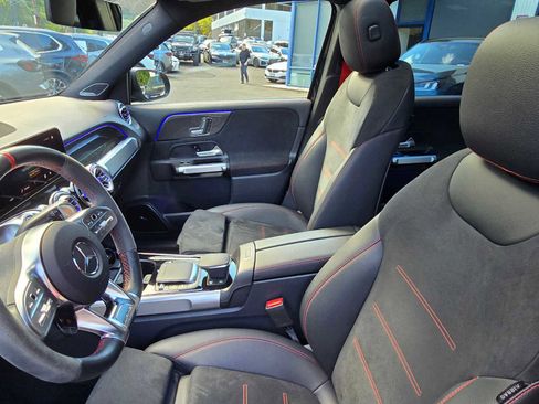 Used 2023 Mercedes-Benz GLB 35 AMG 4MATIC image 20