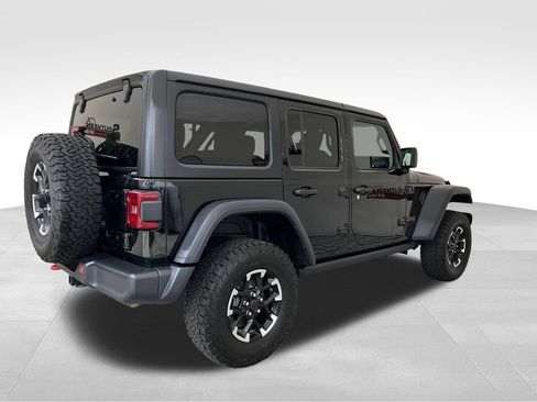 Used 2025 Jeep Wrangler Unlimited Rubicon AWD/4WD image 5