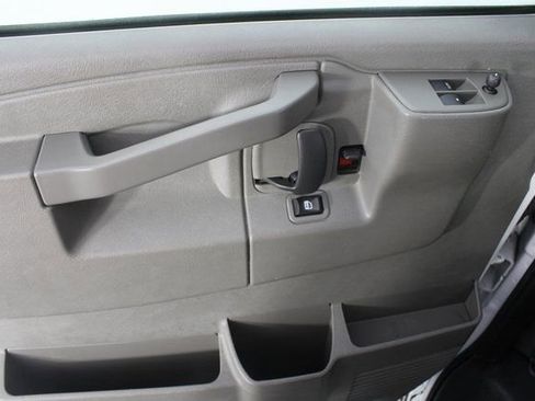 Used 2016 Chevrolet Express 3500 LT w/ LT Preferred Equipment Group image 10