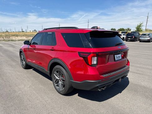 Used 2025 Ford Explorer ST w/ Sun And Sound Package AWD/4WD image 5