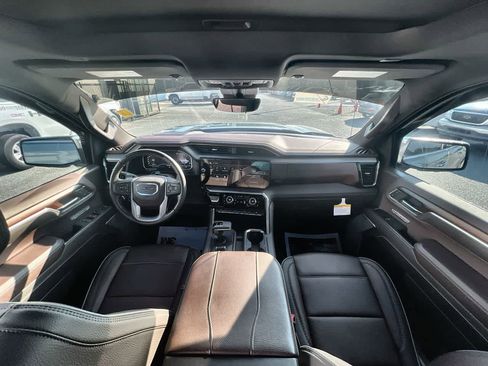 Used 2024 GMC Sierra 1500 Denali image 21