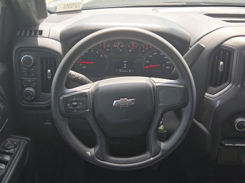 Certified 2021 Chevrolet Silverado 1500 Custom Trail Boss w/ LPO, Dark Essentials Package AWD/4WD image 18