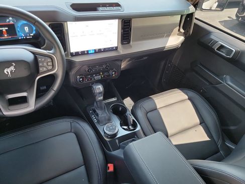 Used 2026 Ford Bronco Outer Banks AWD/4WD image 20