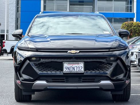Used 2024 Chevrolet Equinox EV LT FWD image 10