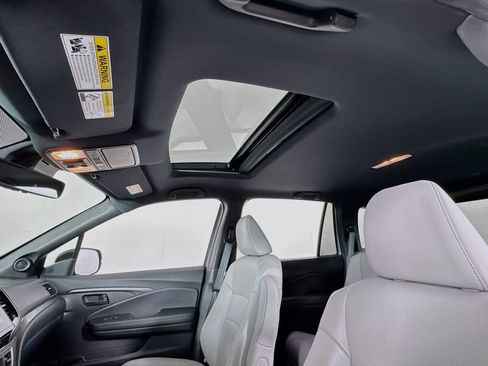 Certified 2023 Honda Passport EX-L image 15