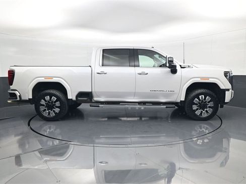 Used 2024 GMC Sierra 2500 Denali w/ Denali Reserve Package image 4