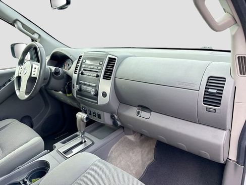 Used 2012 Nissan Frontier SV w/ SV Premium Utility Pkg image 25