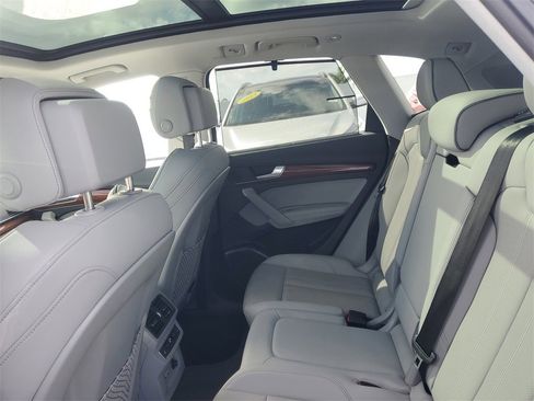 Used 2023 Audi Q5 2.0T Prestige image 11