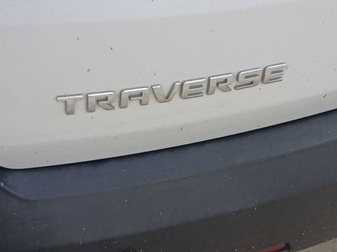 Used 2020 Chevrolet Traverse LT FWD image 10