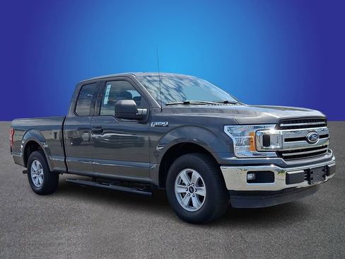 Used 2018 Ford F150 XLT RWD image 3