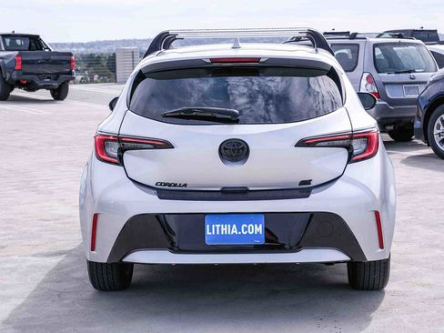 Used 2024 Toyota Corolla SE w/ SE Package FWD image 5