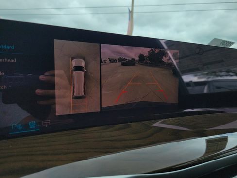 New 2026 Cadillac Escalade ESV Platinum Sport w/ LPO, ONYX Package image 23