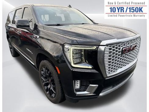 Used 2022 GMC Yukon XL Denali w/ Denali Premium Package image 3